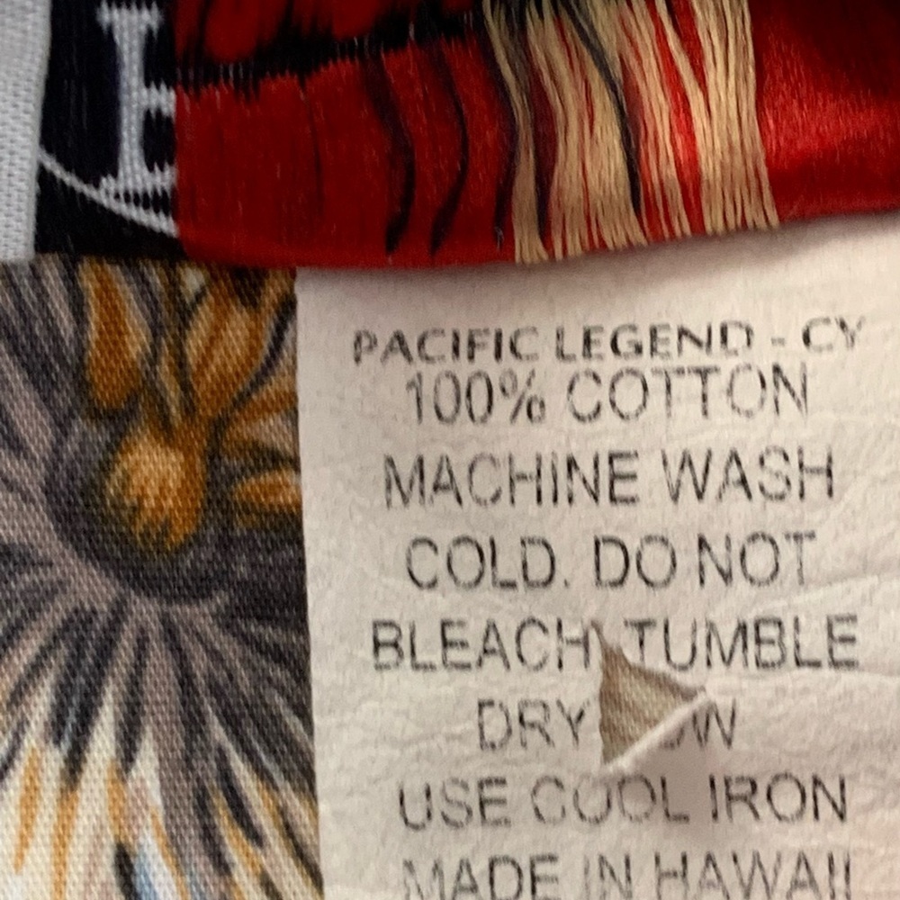 Hawaiian Shirt - Picture 4 of 6